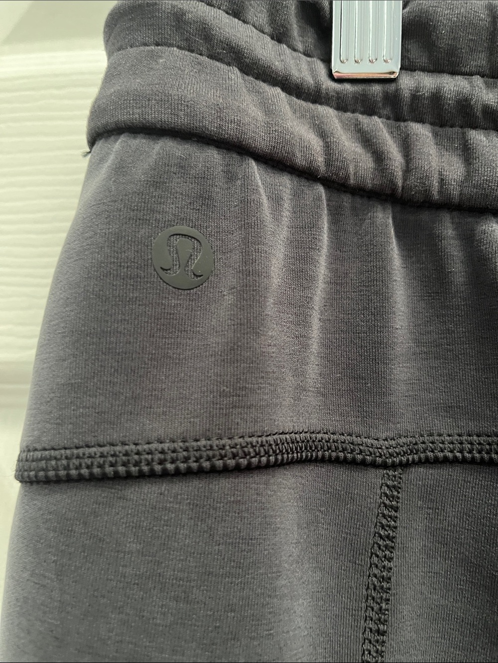 lululemon athletica Black Cropped Pull-On Pants - Picture 3 of 7